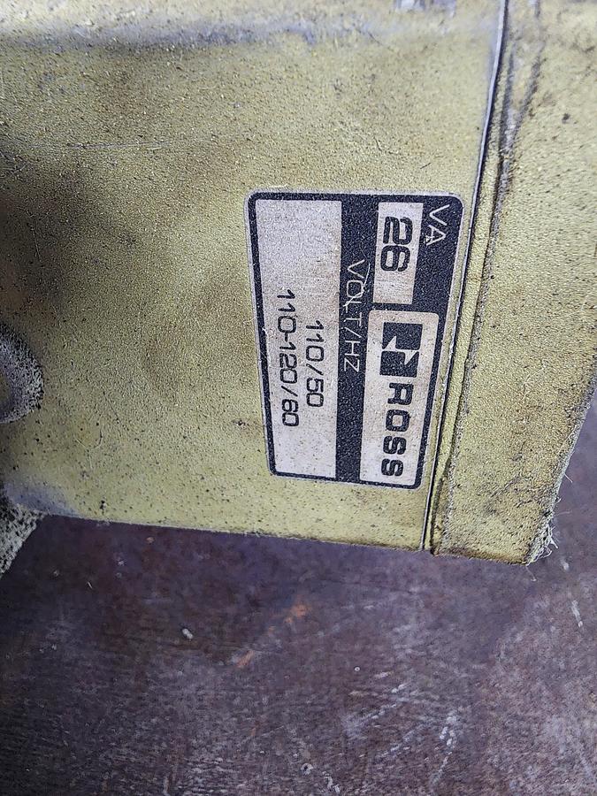 Used Ross Controls 3573A5141 2-8.5 Bar Valve