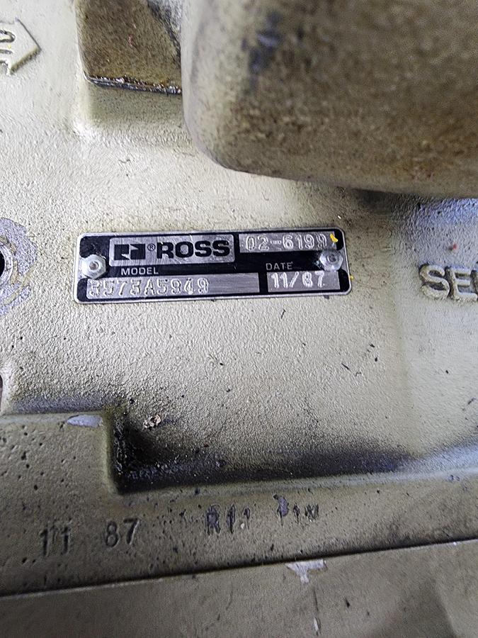 Used Ross Controls 3573A5949 / 250-0241 Solenoid Valve