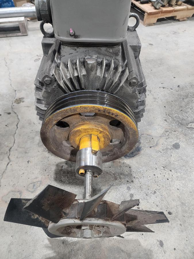 Used Motor off 300 TON KOMATSU L2M300-3BM / Hitachi 37 KW 4 Pole Type: TFO Form: KK 3 Phase Induction Motor