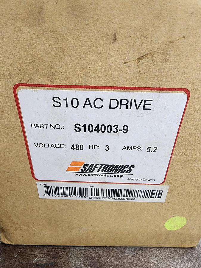 Saftronics S104003-9 480 V 3 HP 5.2 A S10 AC Drive