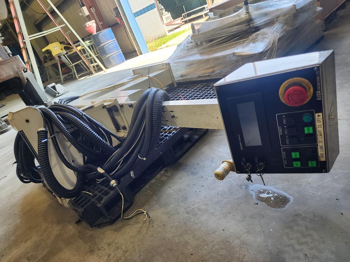 Used Aida Robot Transfer S/N: 14040-5534 