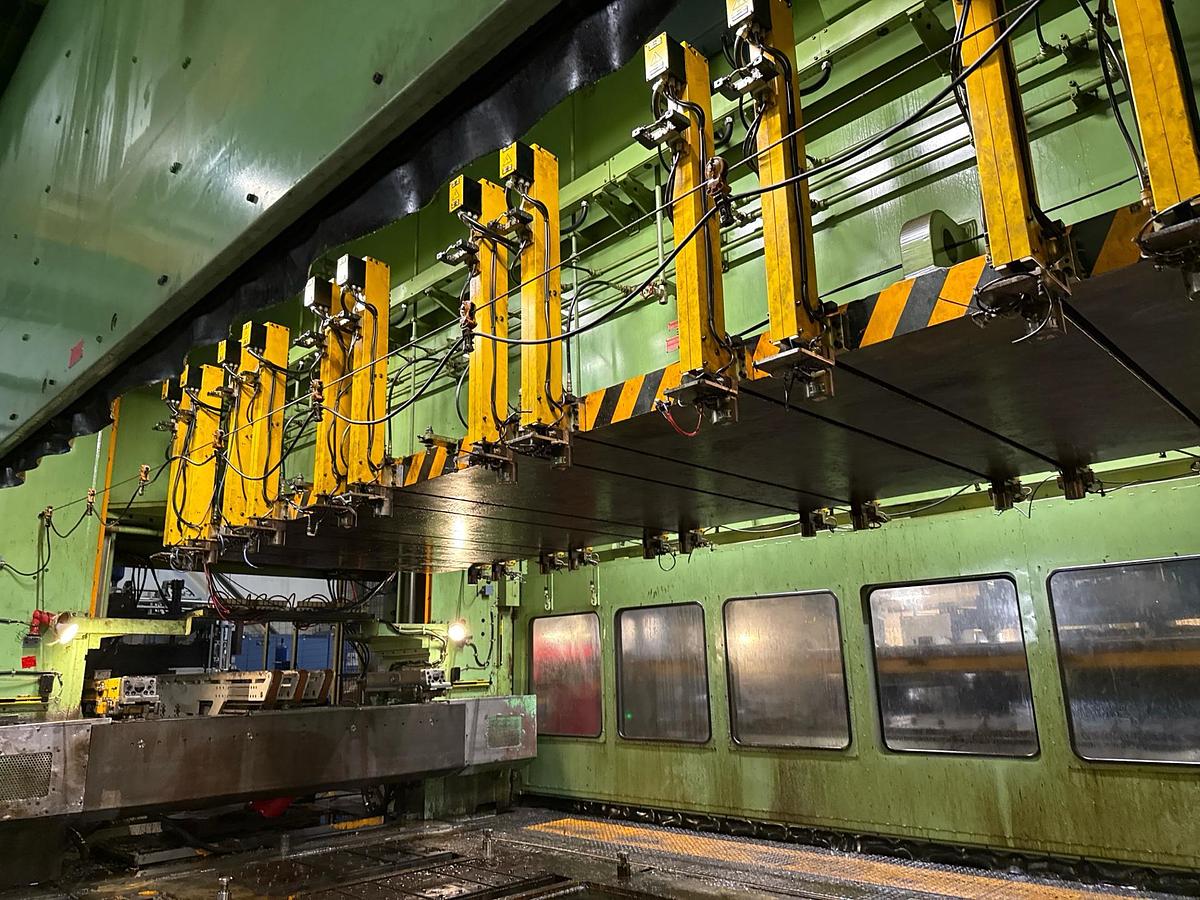 Used 2012 AIDA TMX-S2-1200 STRAIGHT SIDE PRESS w/COILTECH FEED LINE