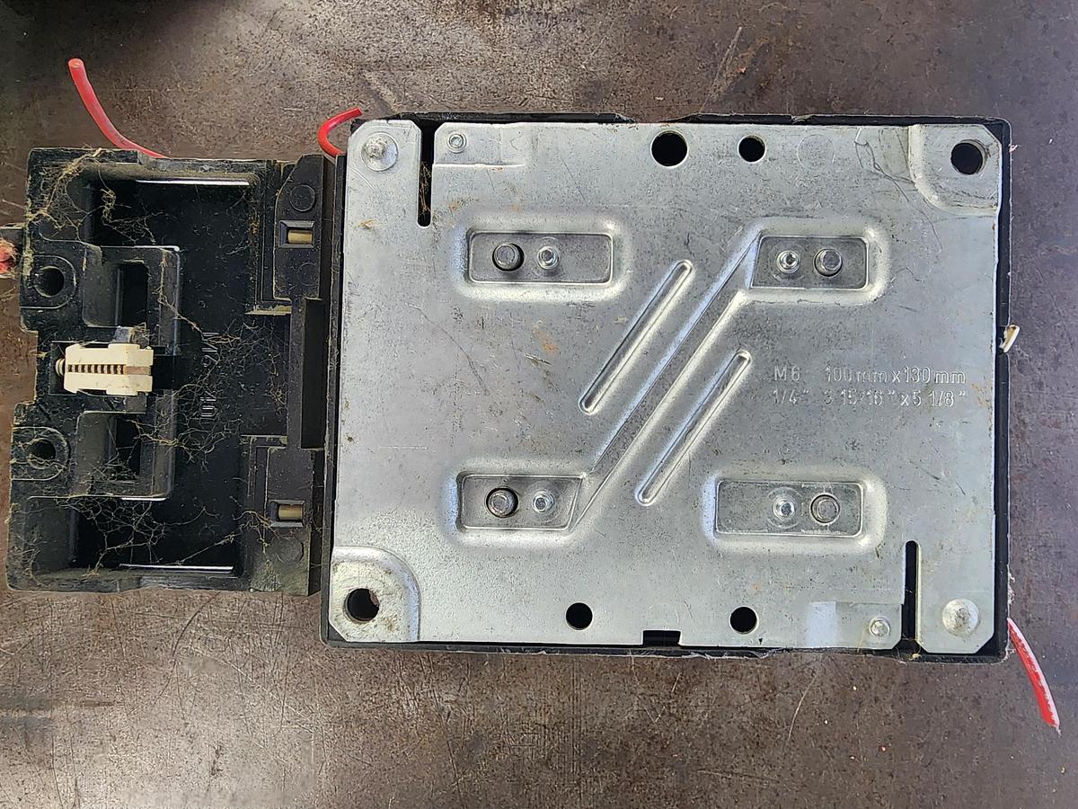 Used Siemens 3TF50 /  3UA60 00-2X 3-Pole Contactor