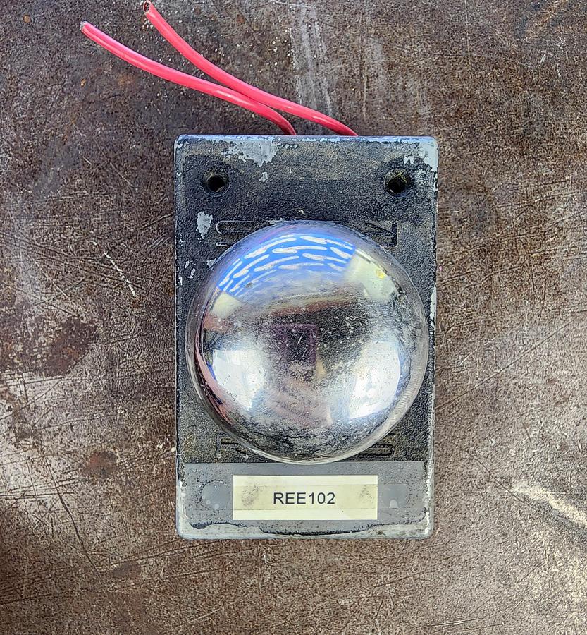 Used REES 347 S Heavy Duty Palm Push Button
