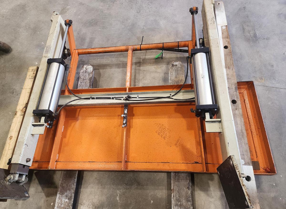 Used 36" x 10,000 LB DALLAS FEED LINE