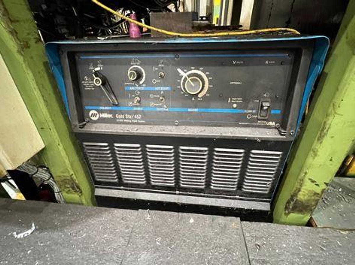 Used 36" WIDE KENT H-STYLE END WELDER