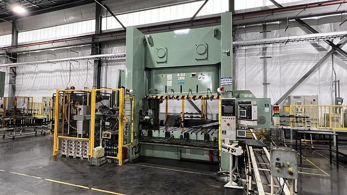 Used 330 TON AIDA MODEL DSF-N2-3000 SERVO STRAIGHT SIDE SINGLE CRANK PRESS
