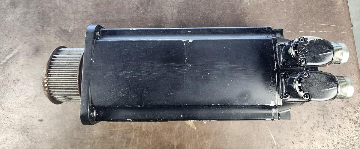 Used Indramat MSK061C-0600-NN-M1-UP1-NNNN Servo Motor