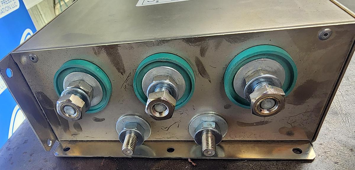 Used Finmotor FIN1500.150.V 0/440VAC 50/60Hz 3x150A 3 Phase Line Filter