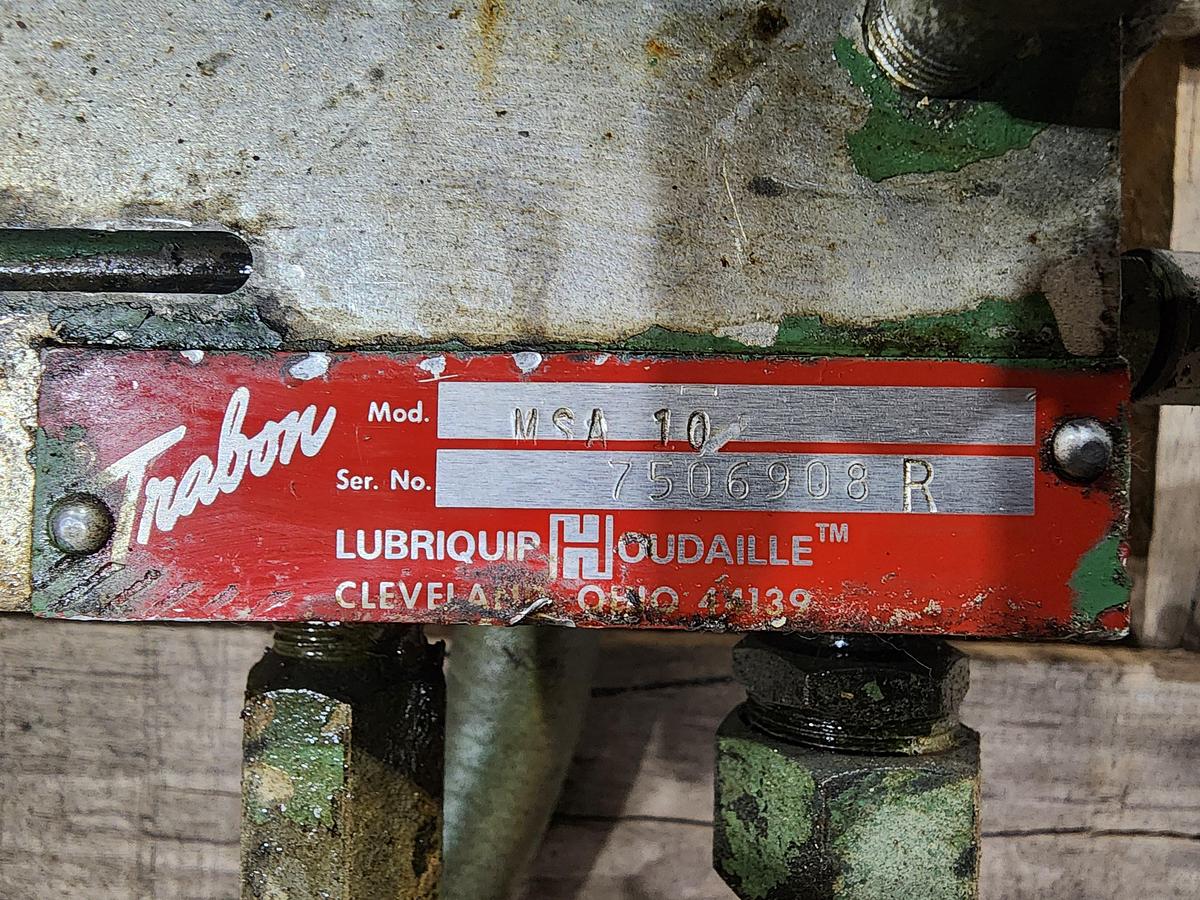 Used Trabon Lubriquip MSA10 Pneumatic Grease Pump / Reservoir MSA 10