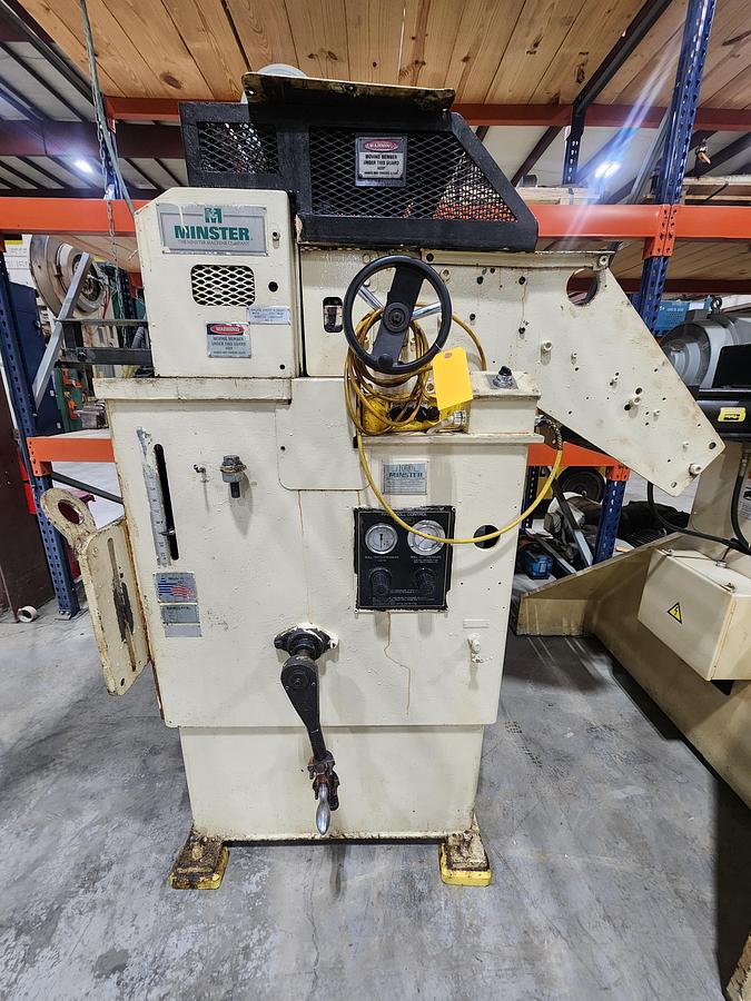 Used 20" WIDE MINSTER FEEDLINE
