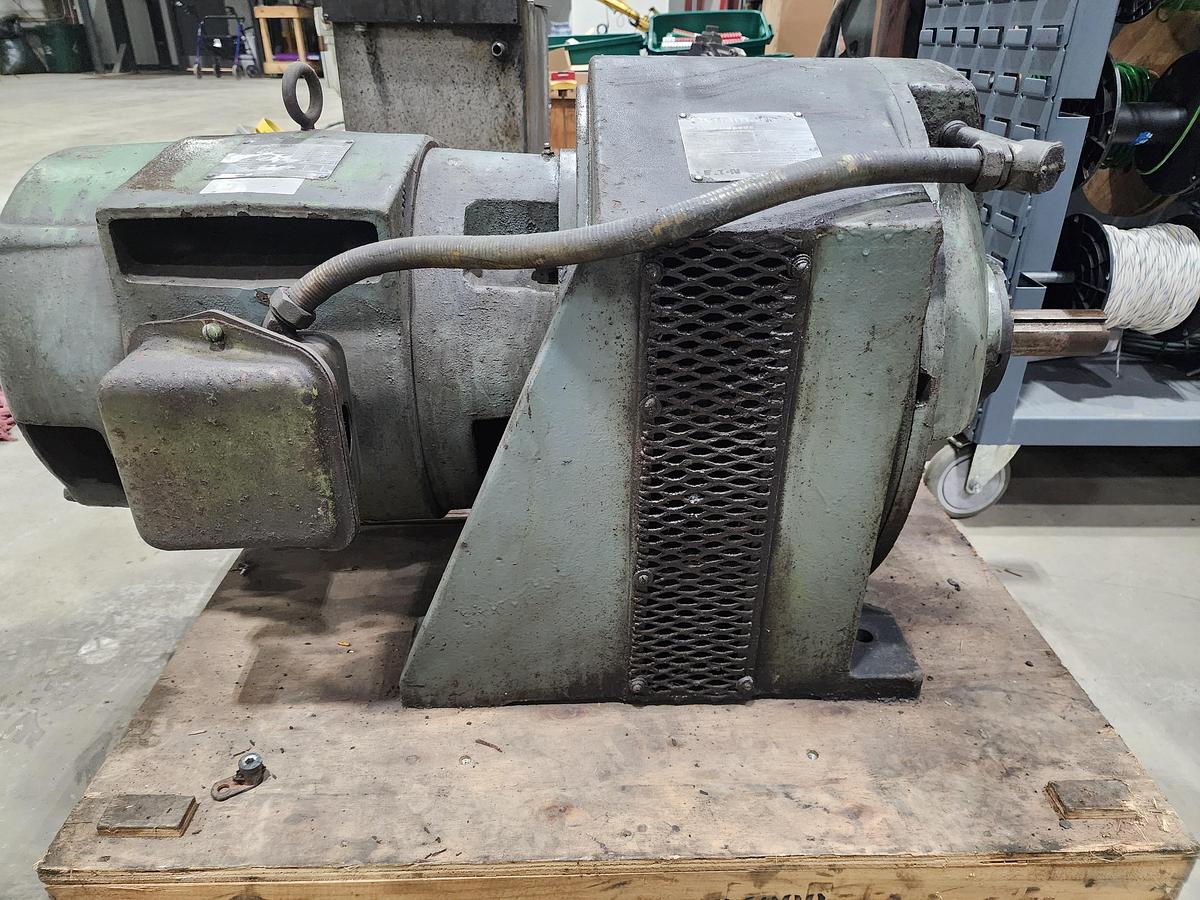 Used Dynamatic 406728410034 Frame: 284 TDZ Type: DP1 1750 RPM 230/460 V 25 HP Motor