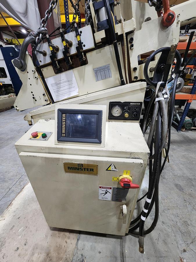 Used 20" WIDE MINSTER FEED LINE