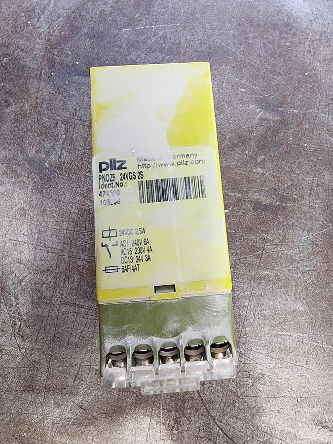 Used Pilz PNOZ5 24VGS2S 24 VDC Safety Relay