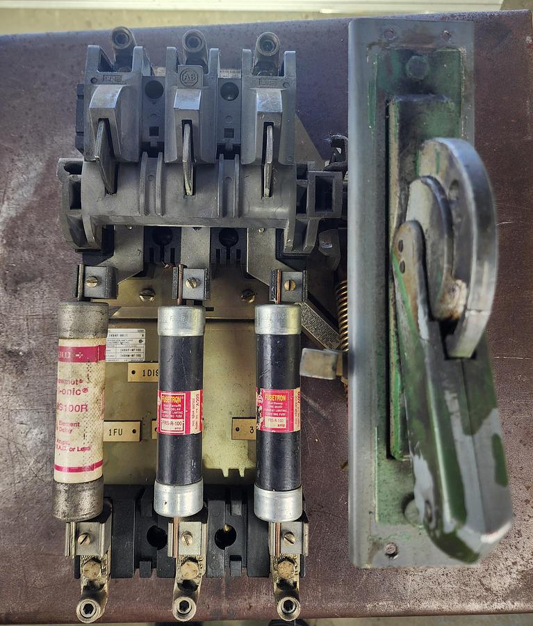 Used Allen-Bradley 1494F-NF100 / 1494F-R611 Disconnect Switch