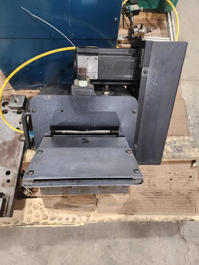 Used Rapid-Air Model:106D 6" Feeder with Control and LSP Lube Sprayer