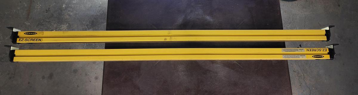 Used Banner SLSE14-1200Q8 / SLSR14-1200Q8 Rx and Tx Light Curtain Set