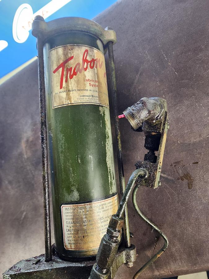 Used Trabon Lubriquip MSA10 Pneumatic Grease Pump / Reservoir MSA 10