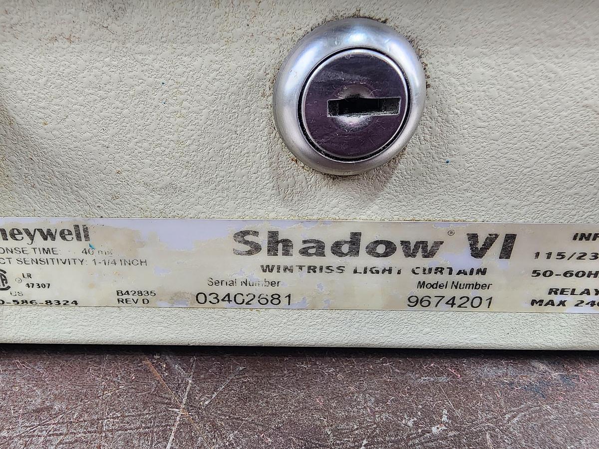 Used Wintriss 9674201 D43145 Shadow VI light Curtain Control