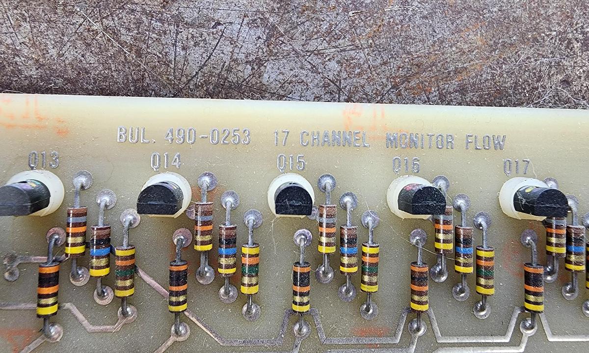 Used Minster 490-0253 17 Channel monitor flow board