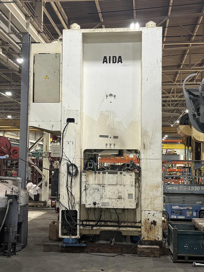 Used 330 TON AIDA MODEL NS2-3000(2) STRAIGHT SIDE PRESS