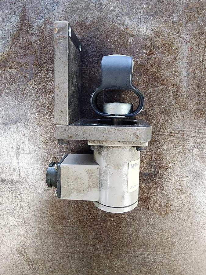 Used Mitsubishi F2-720RSV Encoder