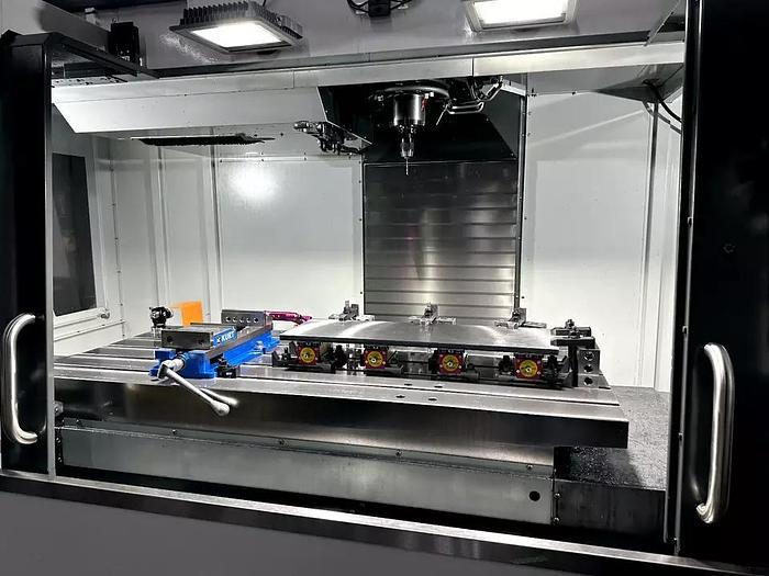 Used HAAS VF-6/40 CNC with 50+1 Side-Mount TC built 2023