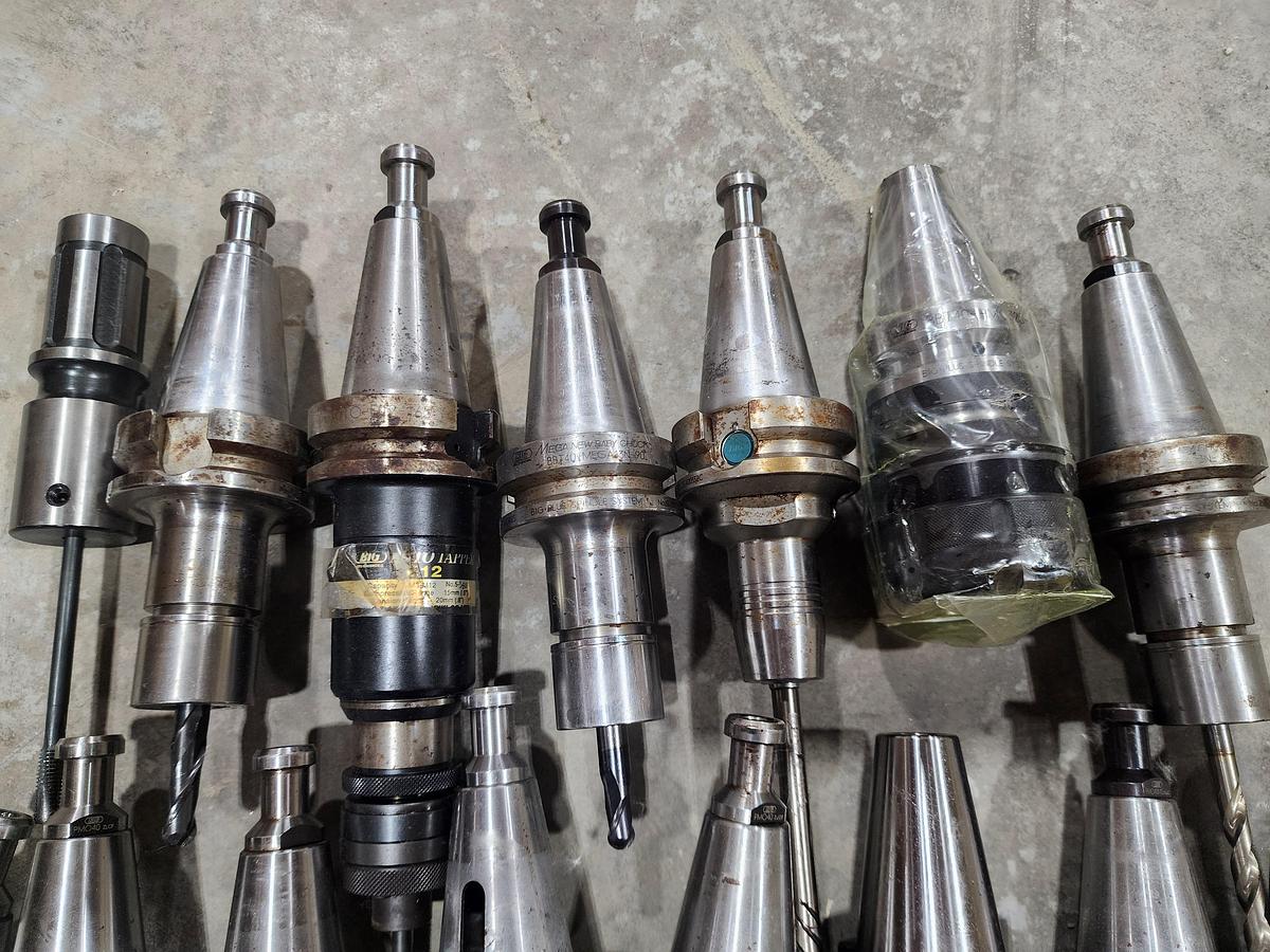 Used Big Plus Spindle System Lot of 33 CAT 40 Misc Toolholders
