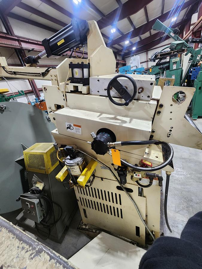 Used 20" WIDE MINSTER FEEDLINE