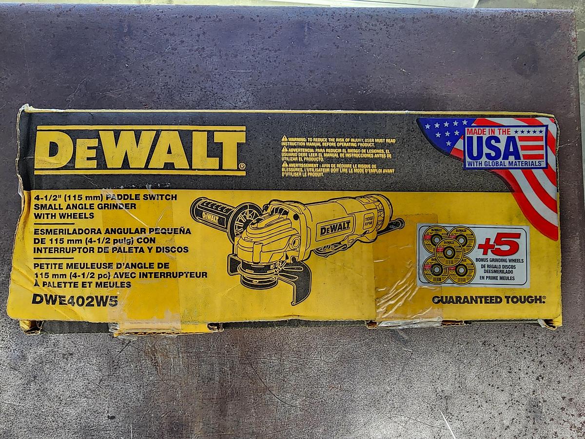 Dewalt DWE402W5 4-12" (115 mm) Paddle Switch Small Angle Grinder w Wheels