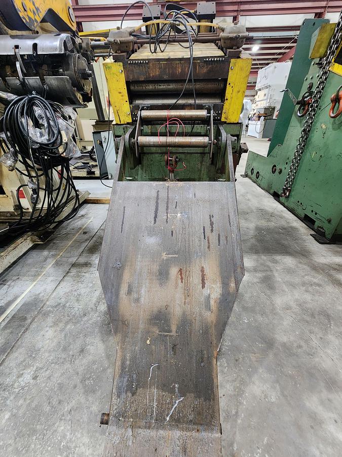 Used 24" WIDE x 20,000 LB MECON CRADLE STRAIGHTENER