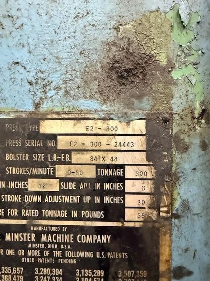 Used 300 TON MINSTER MODEL E2-300 STRAIGHT SIDE MECHANICAL PRESS