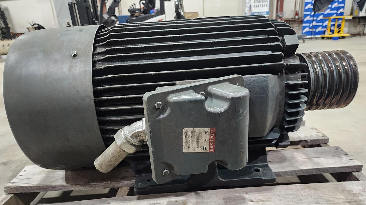 Used Toshiba B1004FLF3USH03 Frame: 405T 75 KW 100 HP Motor -Like New-