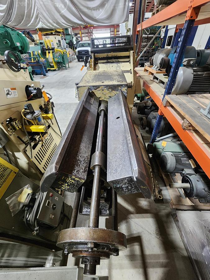 Used 20" WIDE MINSTER FEEDLINE