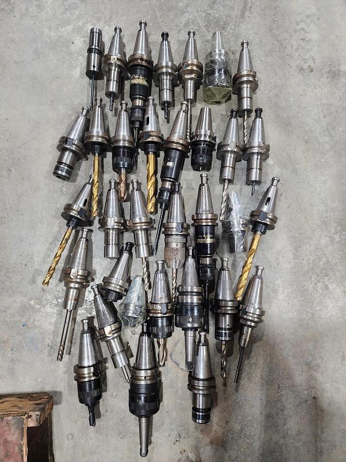 Used Big Plus Spindle System Lot of 33 CAT 40 Misc Toolholders