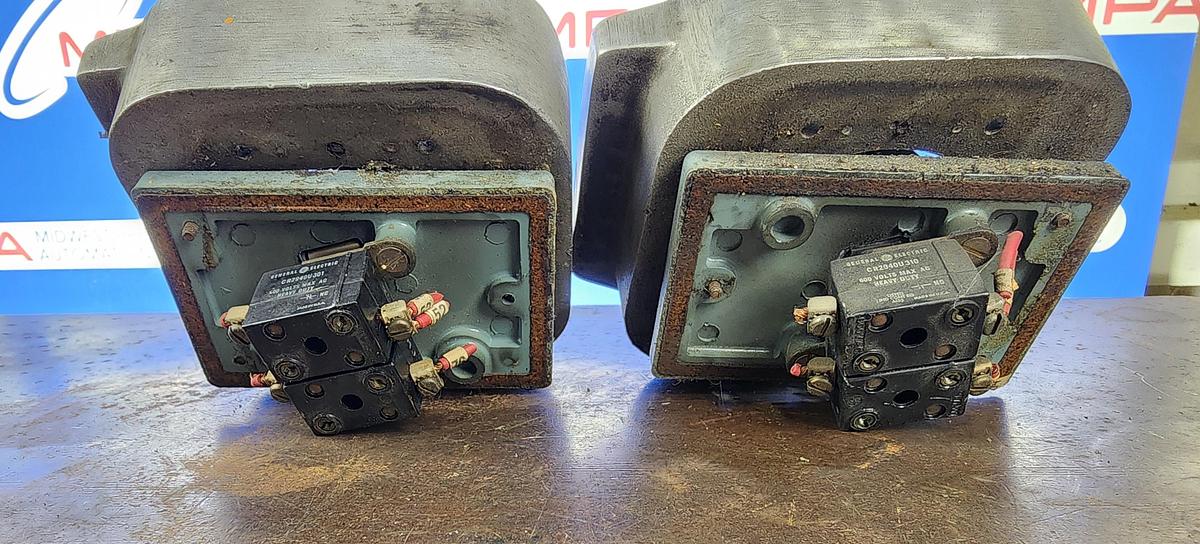 Used General Electric 2940NP311H Palm Push Button Set