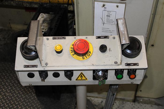 Used AIDA MODEL NCS-3000(2)E STRAIGHT SIDE PRESS