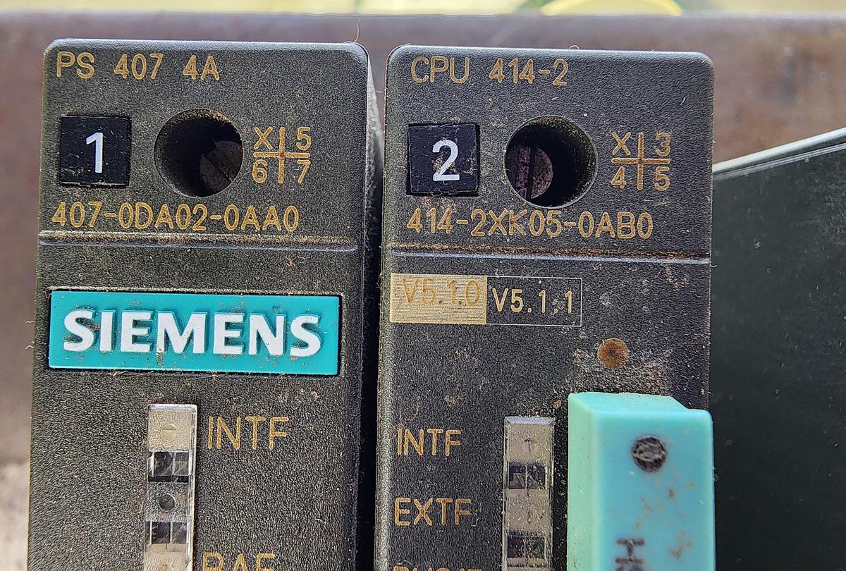 Used Siemens 407-0DA02-0AA0 / 414-2XK05-0AB0 / 431-1KF00-0AB0 / 421-1BL01-0AA0 PLC