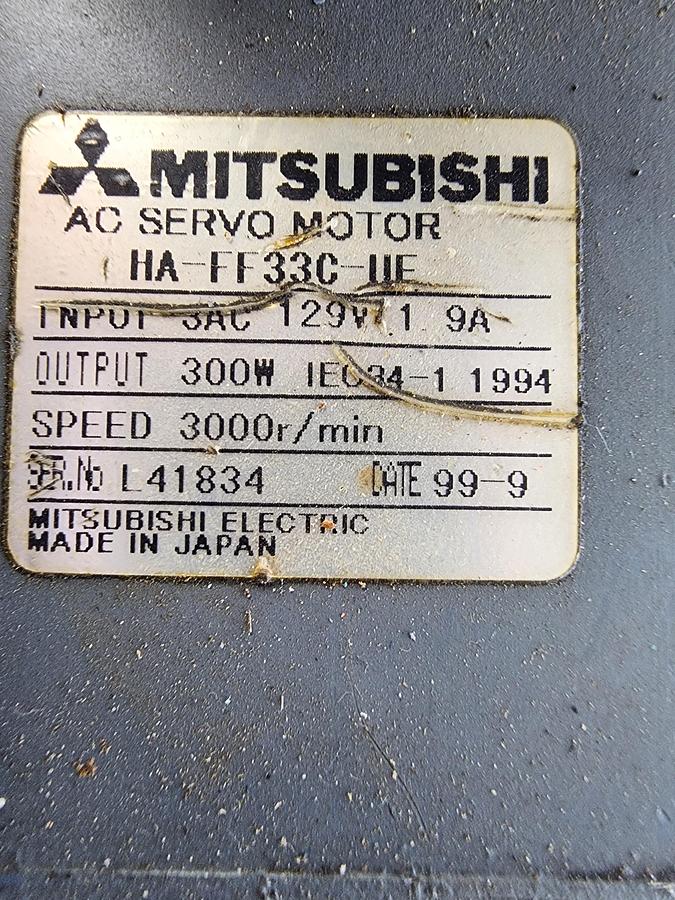 Used Mitsubishi HA-FF33C-UE 3 AC 300 W 3000 RPM AC Servo Motor