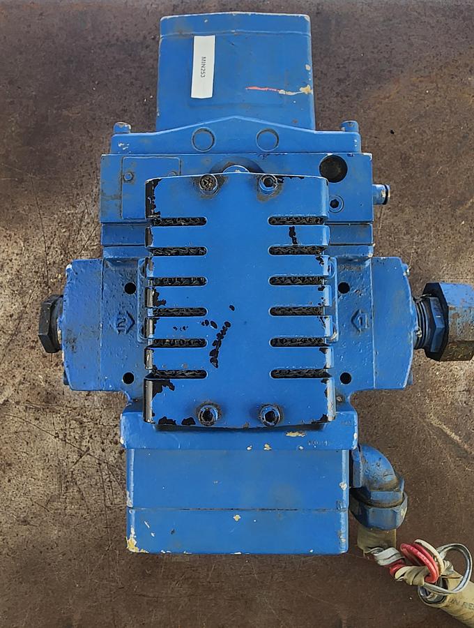 Used Ross Controls 3573A6152 2-8.5 Bar Valve
