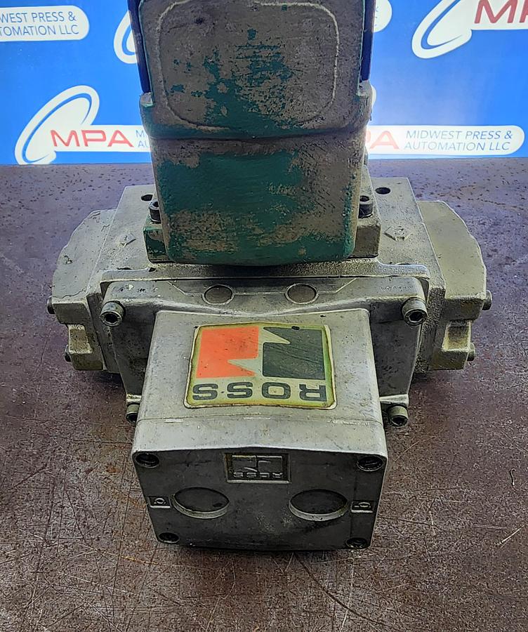 Used Ross Controls 3573A5949 / 250-0241 Solenoid Valve