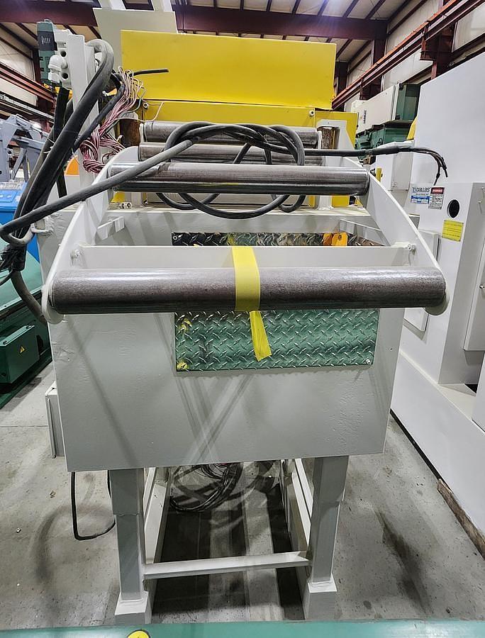 Used 18" DALLAS MODEL DRF-418 FEEDER