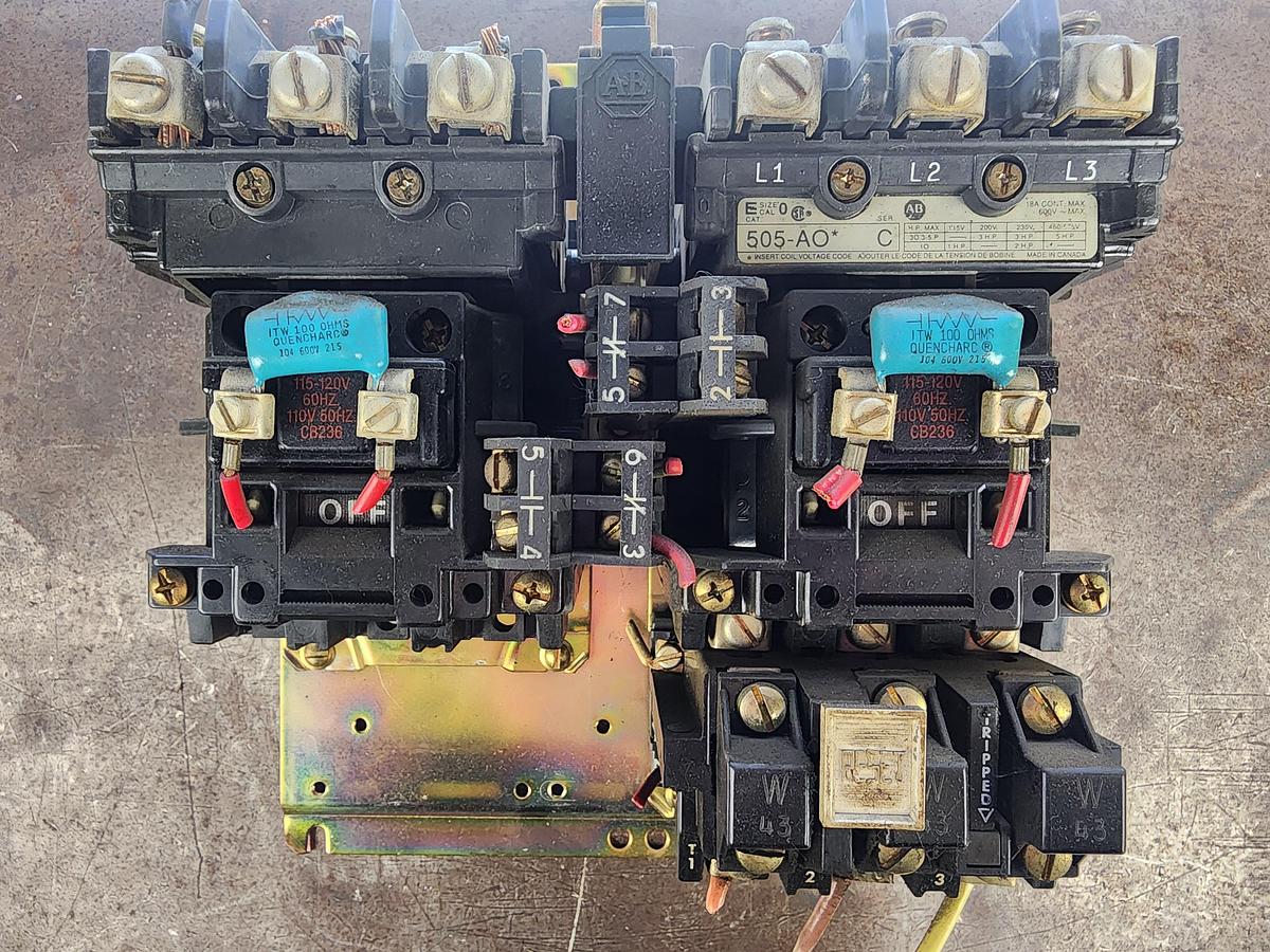 Used Allen-Bradley 505-AO* Size 0 Reversing Starter