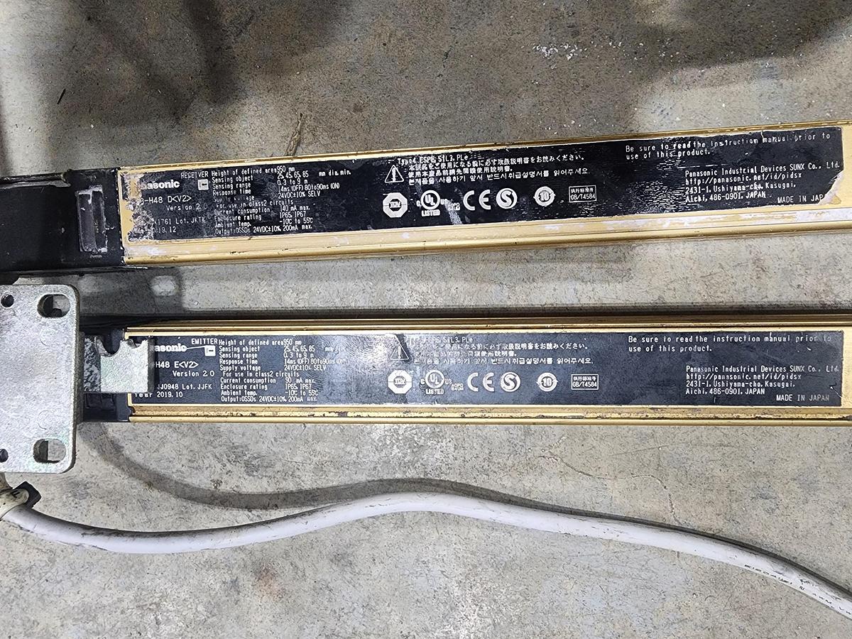 Used Panasonic SF4B-H48 D<V2> Light Curtains off 300 TON KOMATSU L2M300-3BM
