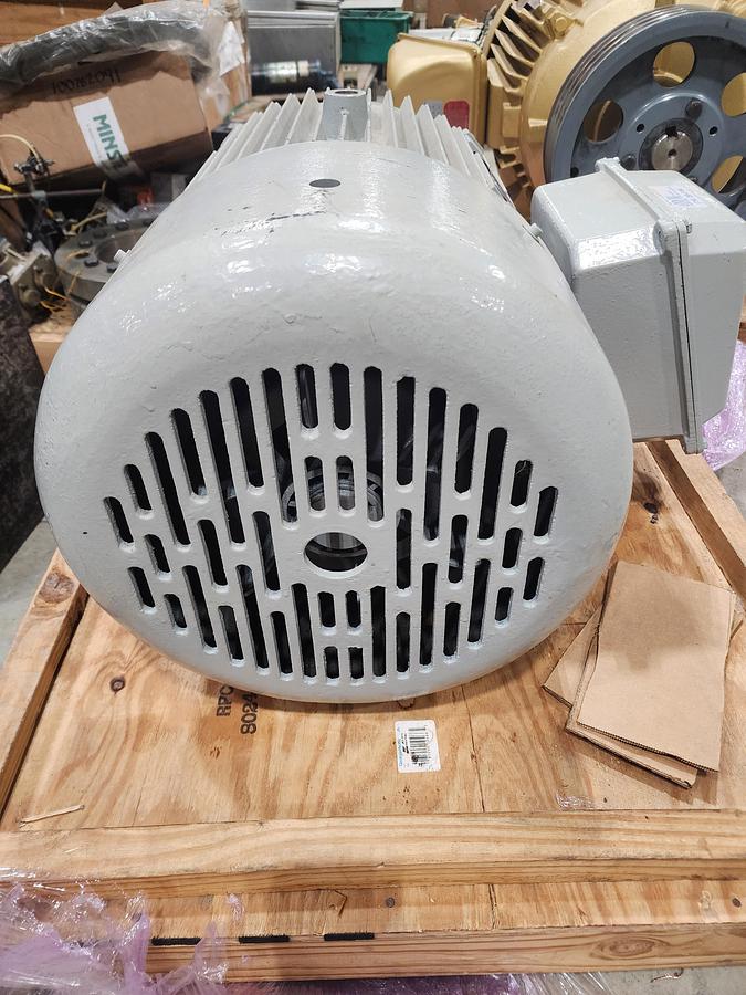 Used Leeson WattSaver Model: N364T17FB6B Frame: 364T 208-230/460 V 60 HP Motor