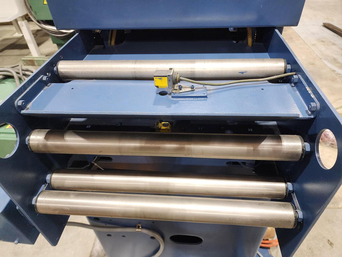 Used MINSTER MODEL MEF4-14S FEEDER