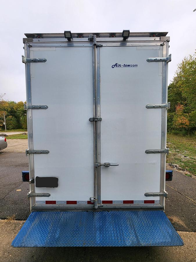 Used AIR-TOW E-16 ENCLOSED TRAILER