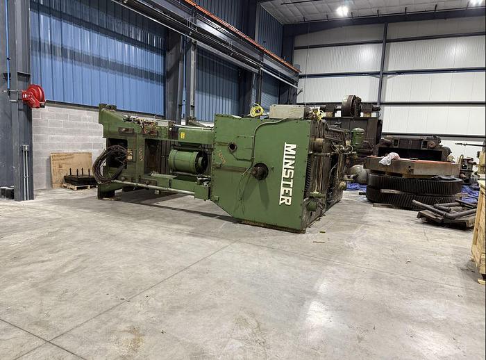 Used 400 TON MINSTER MODEL E2-400-108-48 STRAIGHT SIDE PRESS