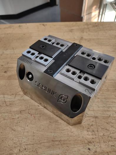 Used Nachi MZ07 6-Axis Robot