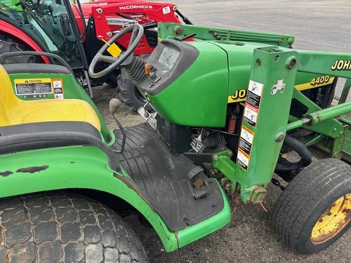 Used JOHN DEERE 4400